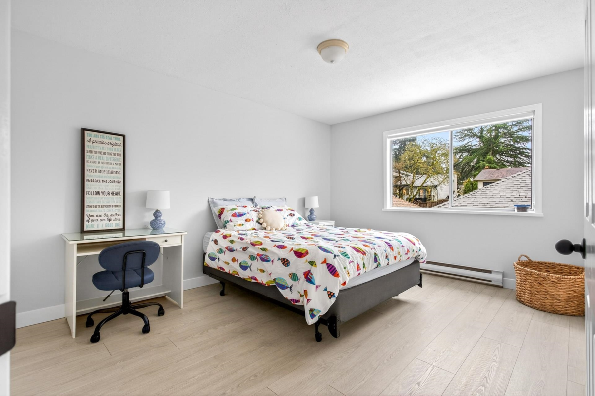 Laundry Room Photo of 12724 28 Avenue, Surrey, BC