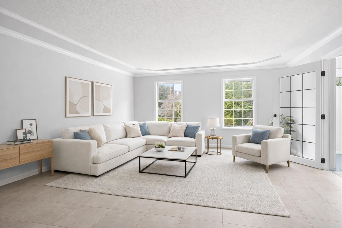 Living Room Photo of 12724 28 Avenue, Surrey, BC