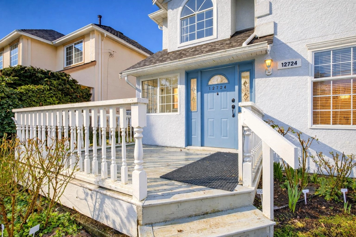 Outdoor Patio Photo of 12724 28 Avenue, Surrey, BC
