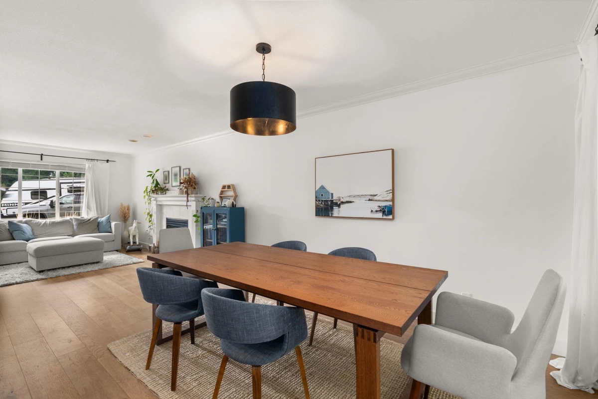 Dining Area Photo of 6185 170a Street, Surrey, BC