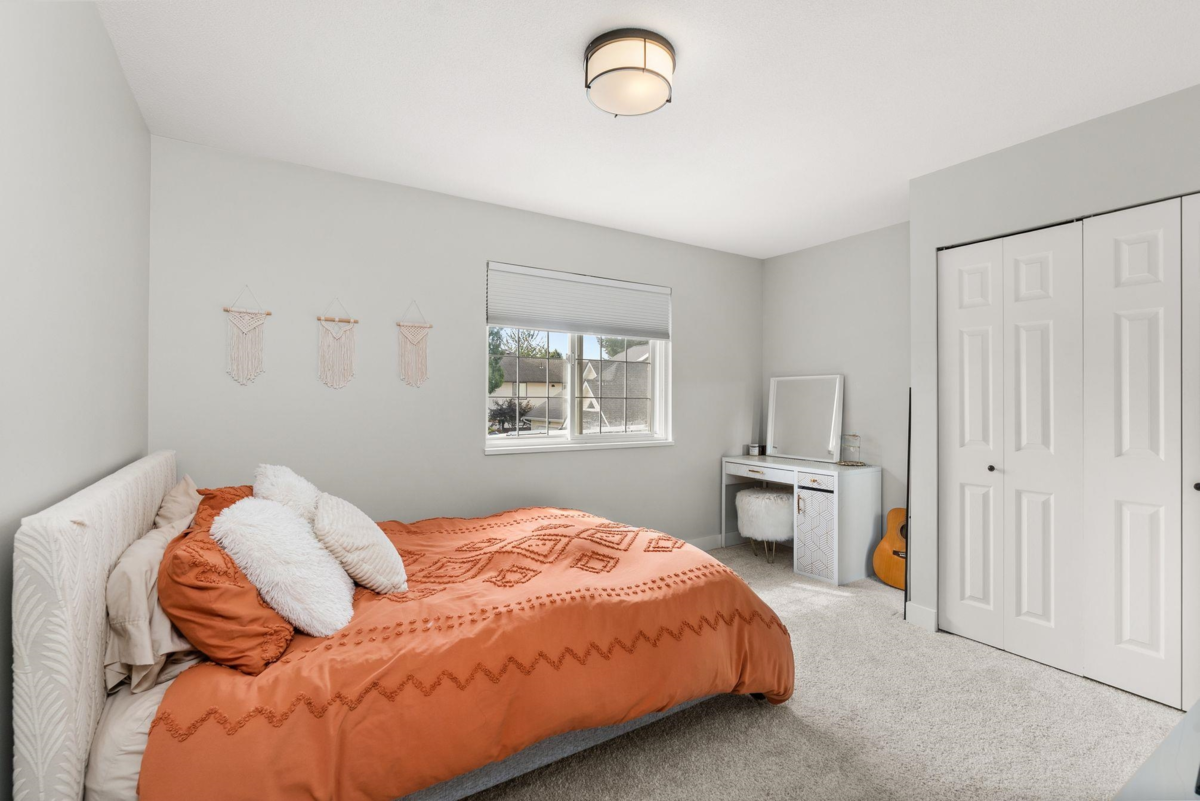 Entry Foyer Photo of 6185 170a Street, Surrey, BC