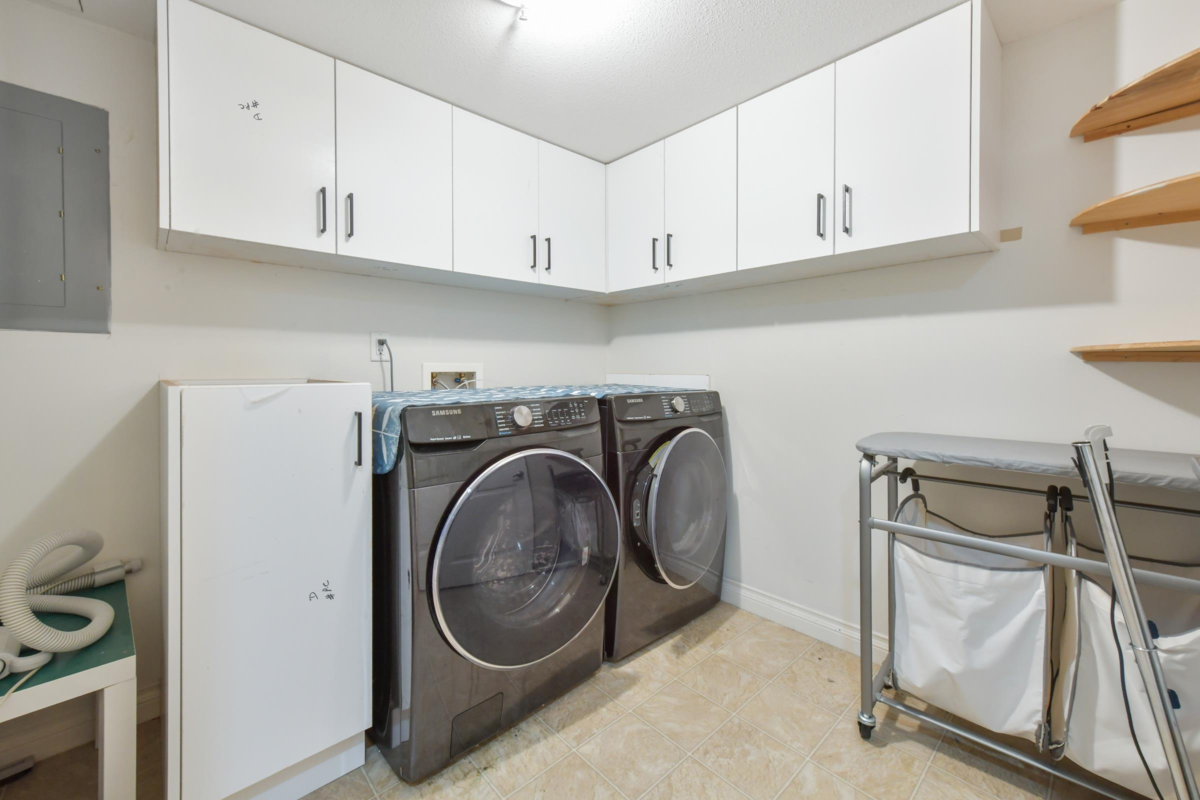 Bedroom 3 Photo of 18043 70 Avenue, Surrey, BC