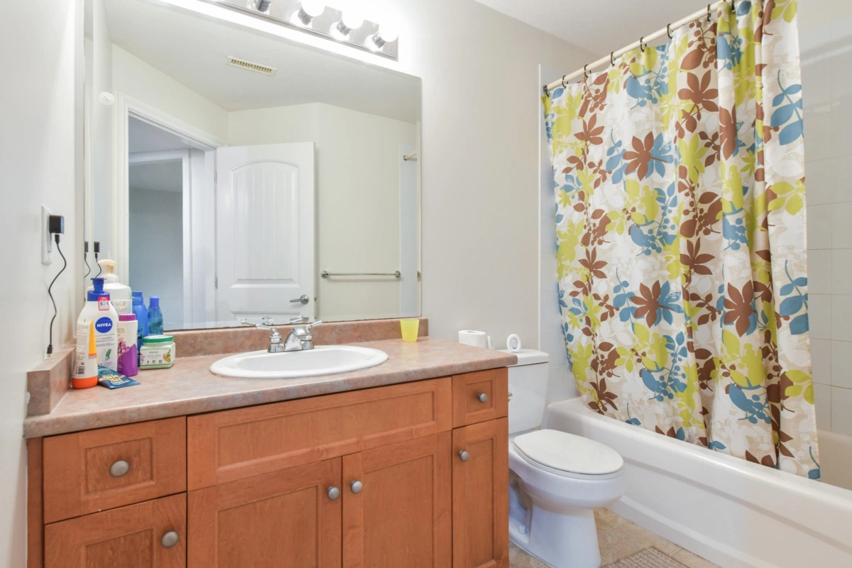 Bedroom 4 Photo of 18043 70 Avenue, Surrey, BC