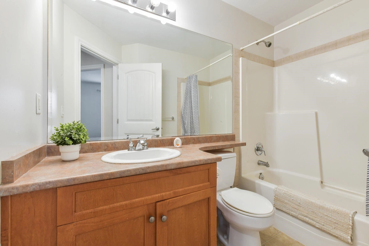 Laundry Room Photo of 18043 70 Avenue, Surrey, BC