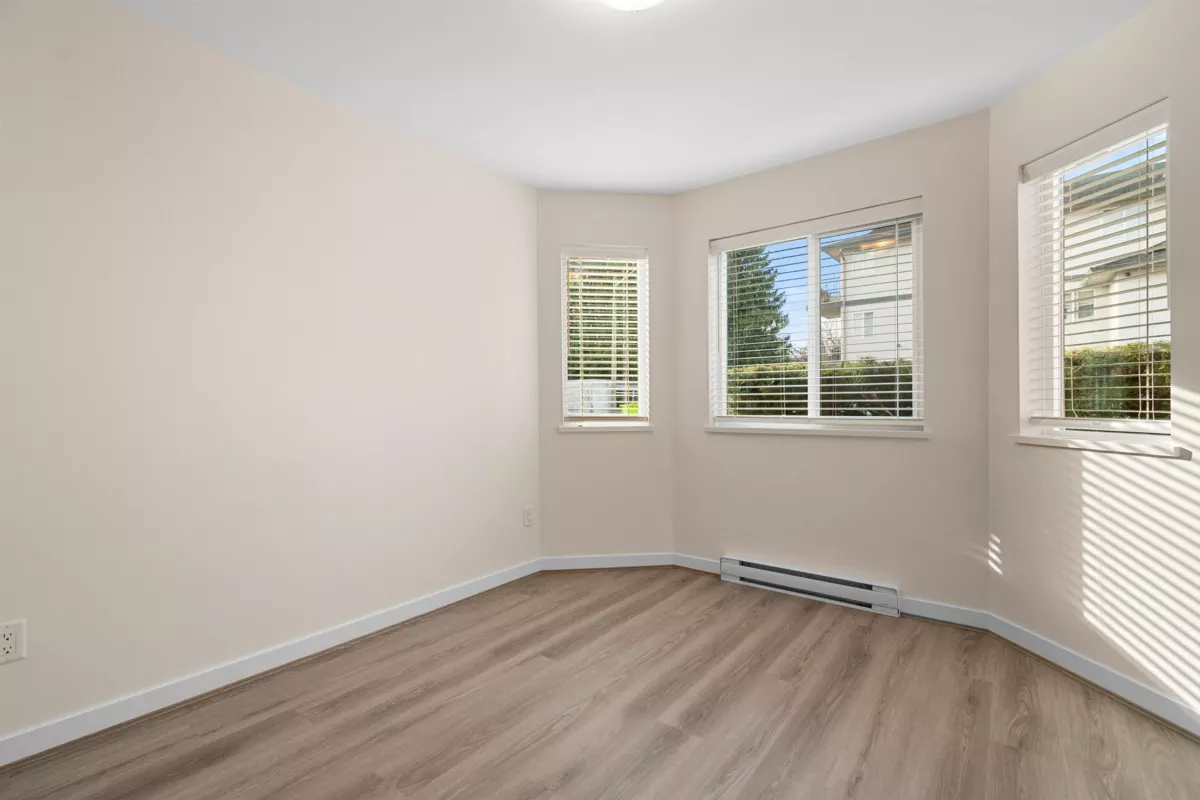 Front Yard Photo of 14 46160 Princess Avenue, Chilliwack, BC