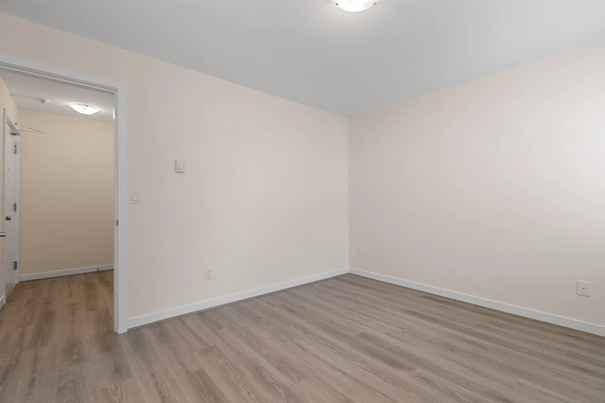 Hallway Photo of 14 46160 Princess Avenue, Chilliwack, BC