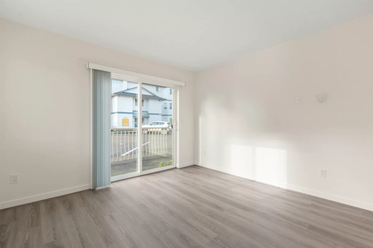 Walk-In Closet Photo of 14 46160 Princess Avenue, Chilliwack, BC