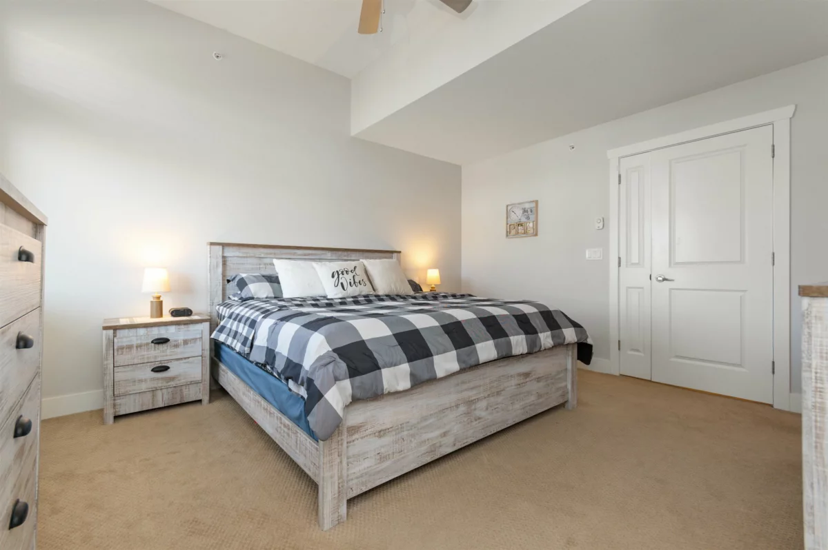 Basement Recreation Room Photo of 33 5469 Chinook Street, Chilliwack, BC