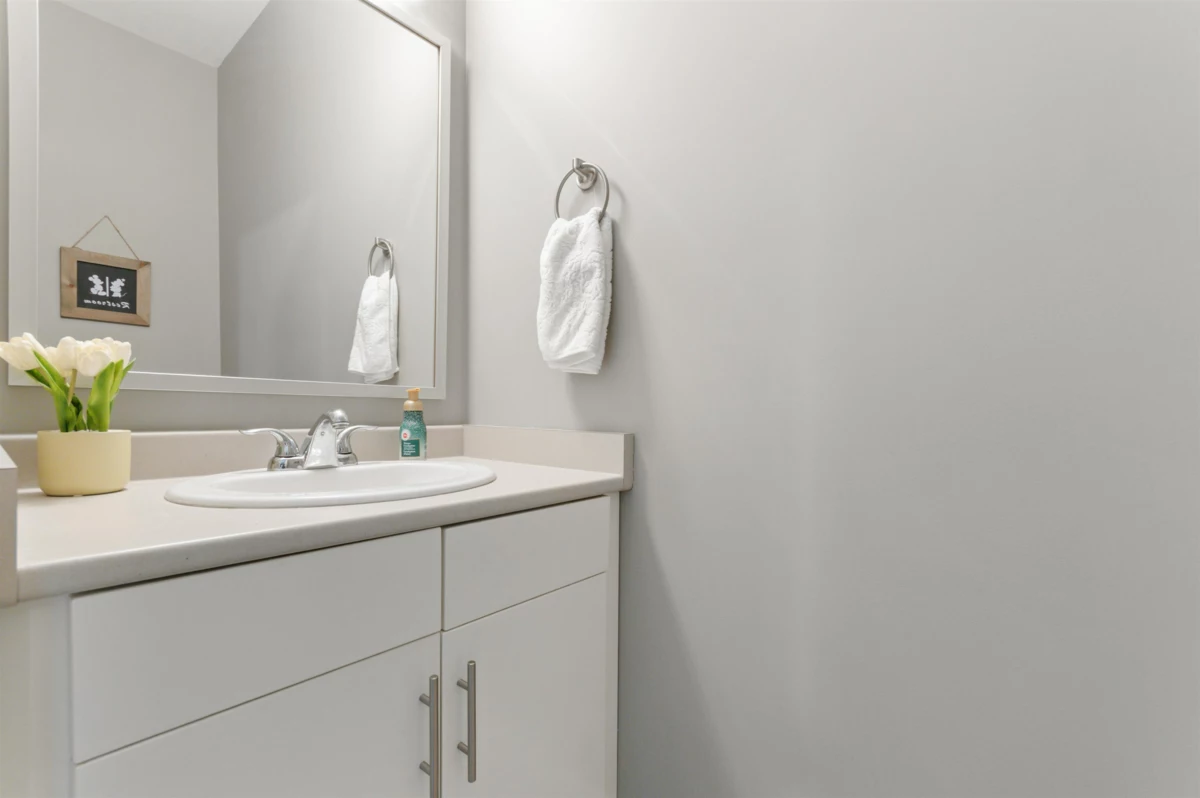 Front Yard Photo of 33 5469 Chinook Street, Chilliwack, BC