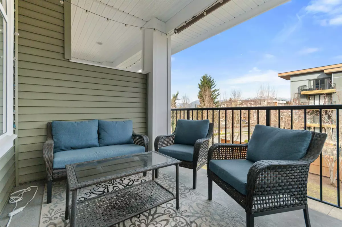 Guest Bathroom Photo of 33 5469 Chinook Street, Chilliwack, BC