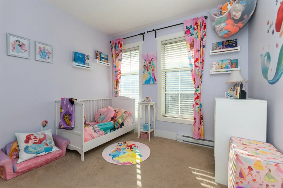 Hallway Photo of 33 5469 Chinook Street, Chilliwack, BC