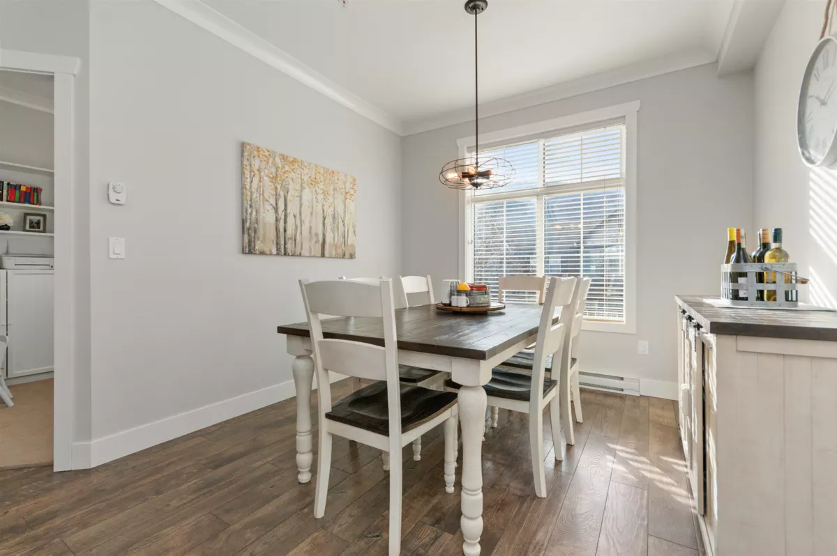 Primary Bedroom Photo of 33 5469 Chinook Street, Chilliwack, BC