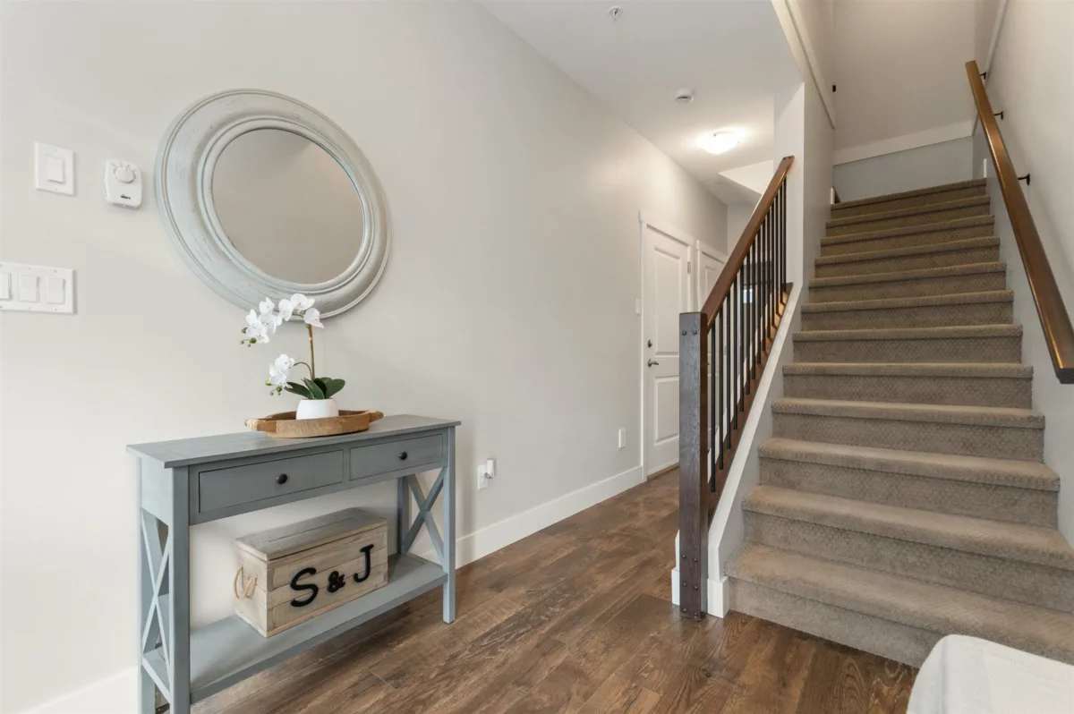 Swimming Pool Photo of 33 5469 Chinook Street, Chilliwack, BC