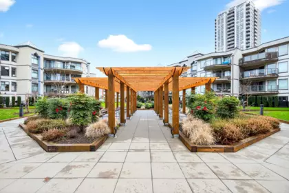 310 2968 Burlington Drive, Coquitlam, BC
