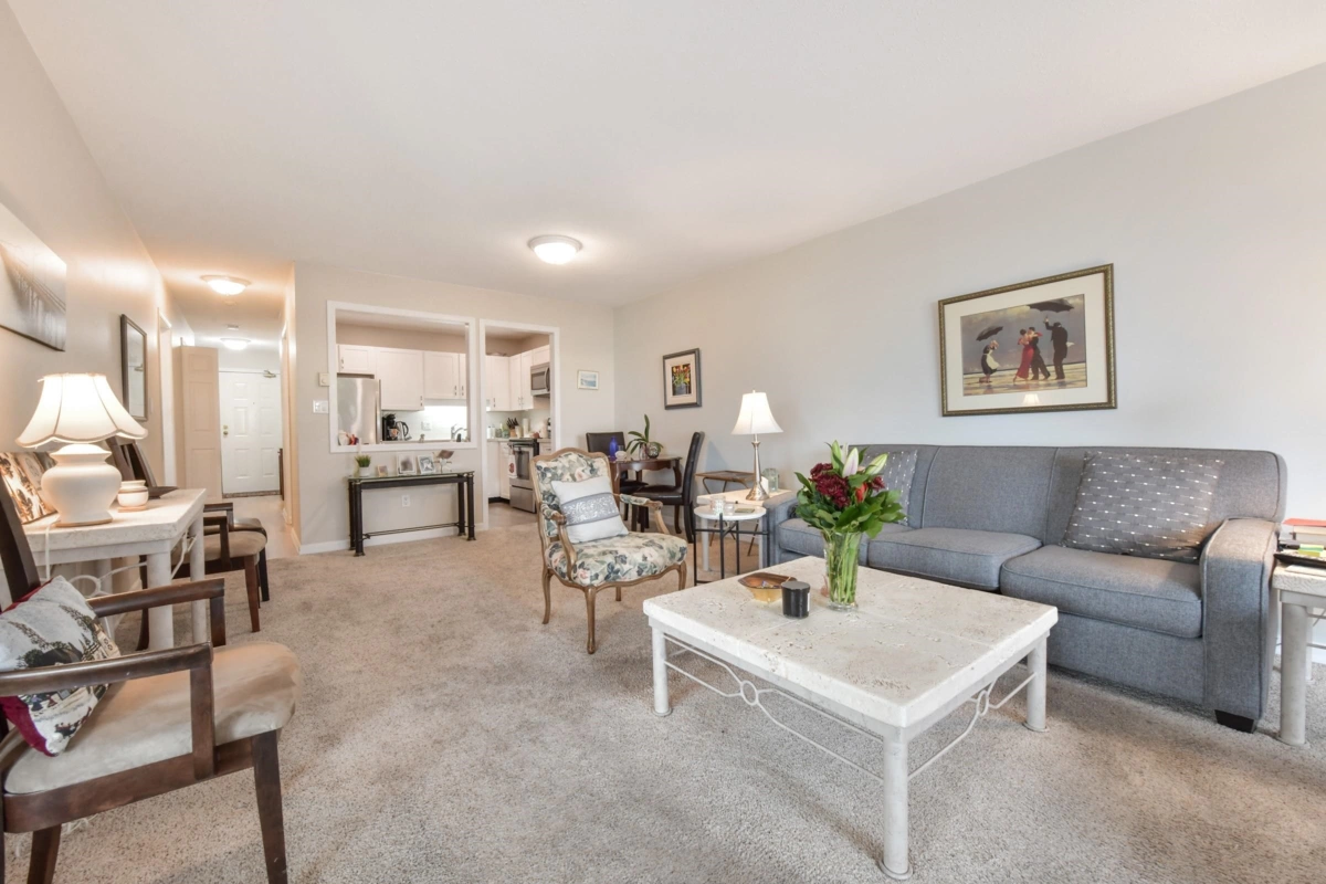 Pantry Photo of 303 15130 Roper Avenue, White Rock, BC