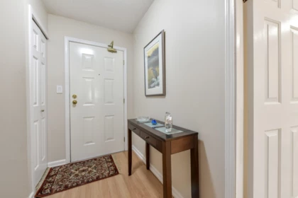 303 15130 Roper Avenue, White Rock, BC