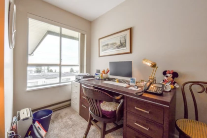 Guest Bathroom Photo of 303 15130 Roper Avenue, White Rock, BC
