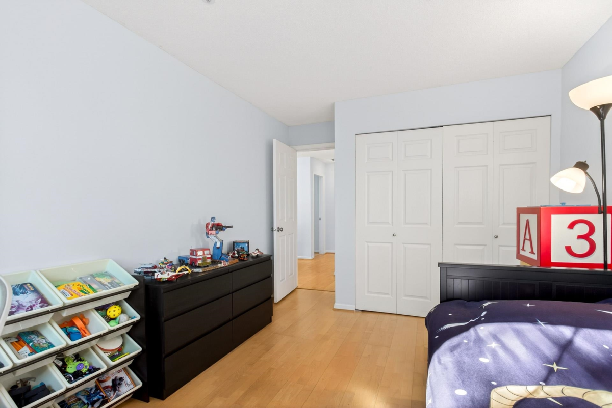 Entry Foyer Photo of 218 2678 Dixon Street, Port Coquitlam, BC