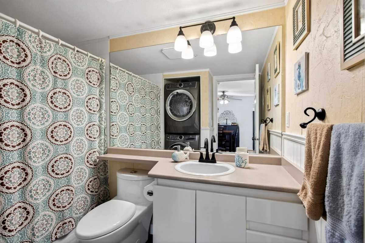 Hallway Photo of 218 2678 Dixon Street, Port Coquitlam, BC