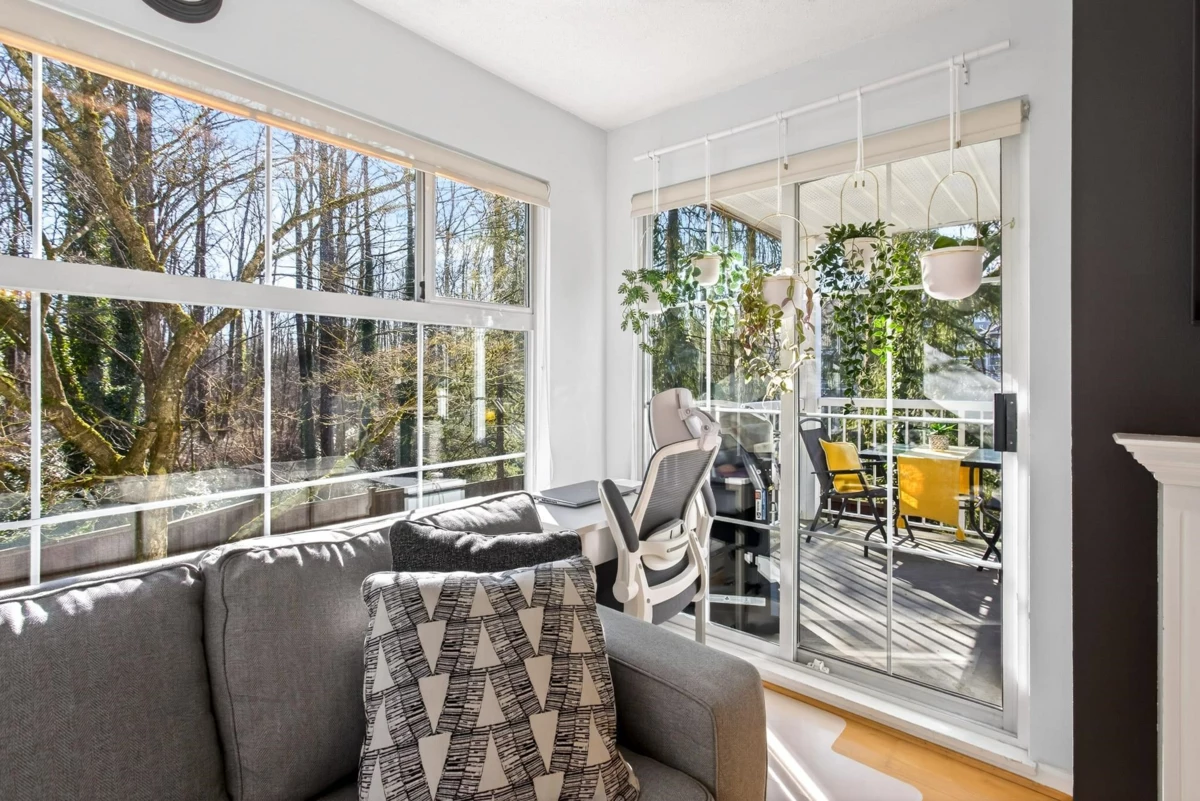 Kitchen Island Photo of 218 2678 Dixon Street, Port Coquitlam, BC