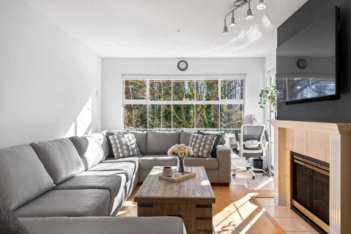 Kitchen Photo of 218 2678 Dixon Street, Port Coquitlam, BC