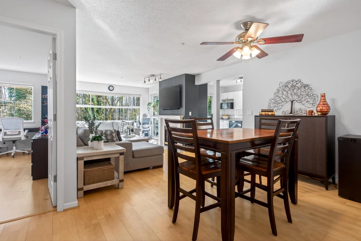 Primary Bathroom Photo of 218 2678 Dixon Street, Port Coquitlam, BC