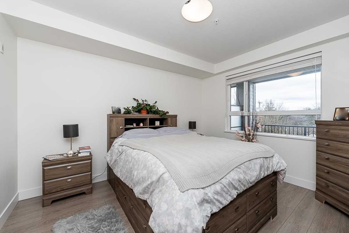 Bedroom 2 Photo of 309 22087 49 Avenue, Langley, BC