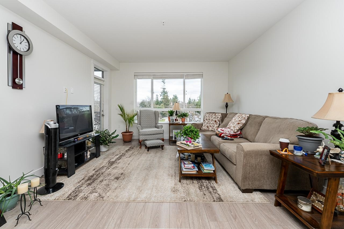 Primary Bedroom Photo of 309 22087 49 Avenue, Langley, BC