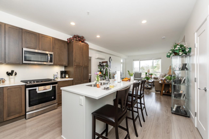 309 22087 49 Avenue, Langley, BC