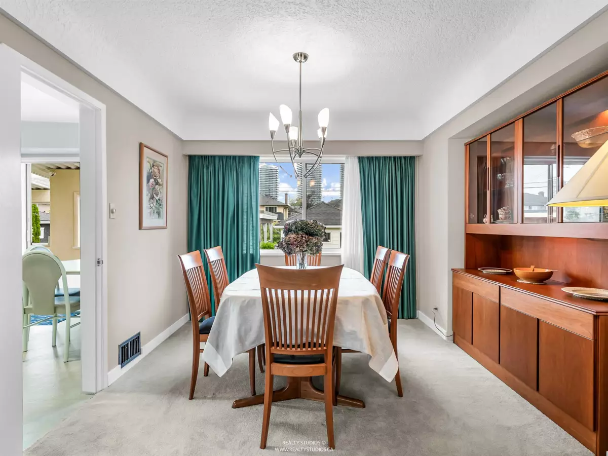 Dining Area Photo of 4830 Southlawn Drive, Burnaby, BC
