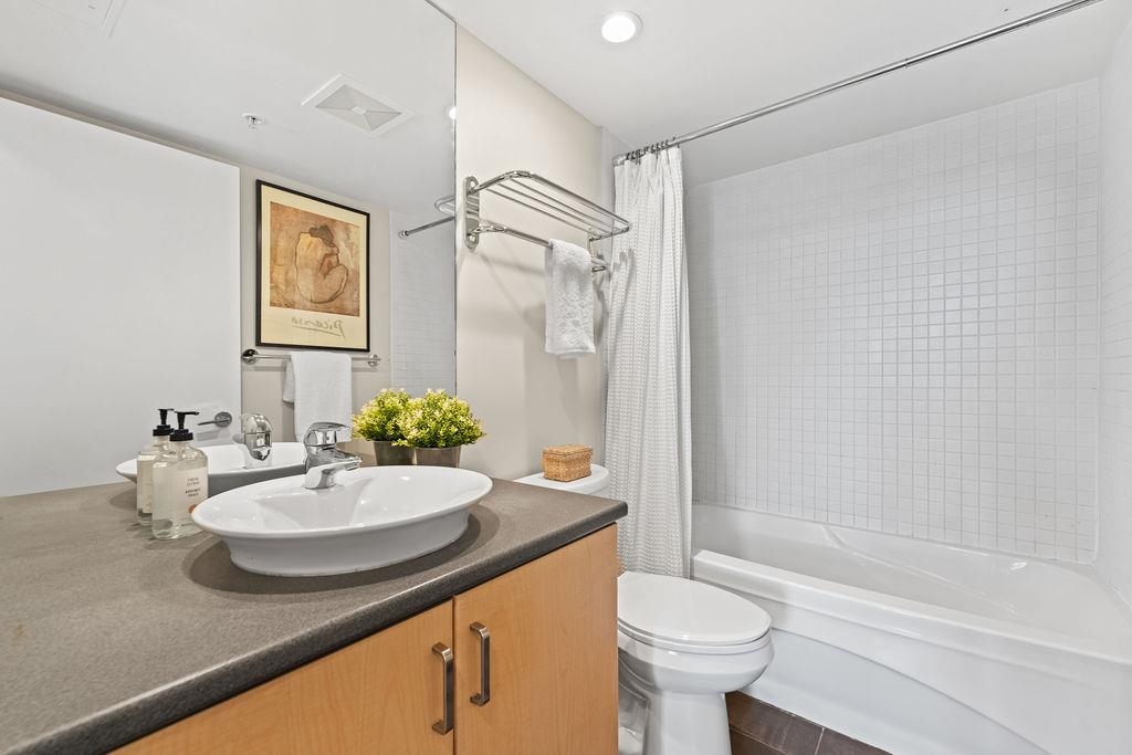 Bedroom 3 Photo of 1209 155 W 1st Street, North Vancouver, BC