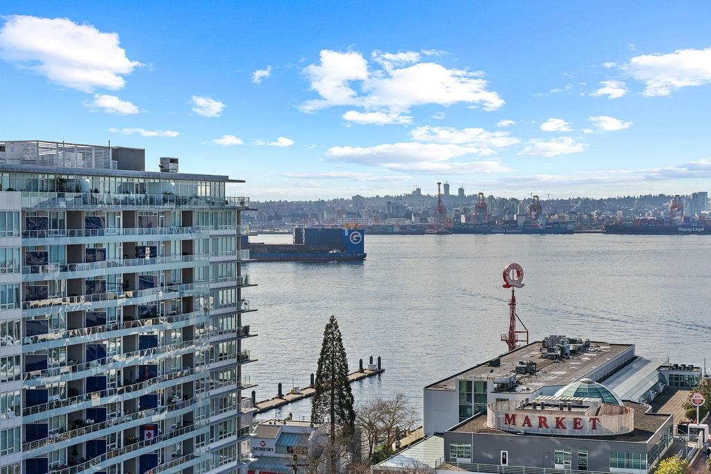 Guest Bathroom Photo of 1209 155 W 1st Street, North Vancouver, BC