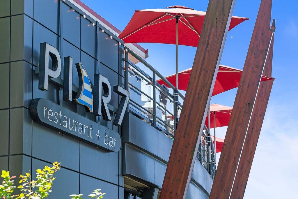 Mudroom Photo of 1209 155 W 1st Street, North Vancouver, BC