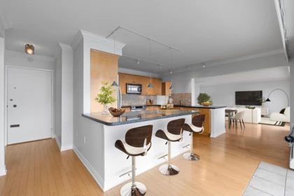 203 150 24th Street, West Vancouver, BC