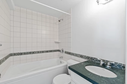 Hallway Photo of 203 150 24th Street, West Vancouver, BC