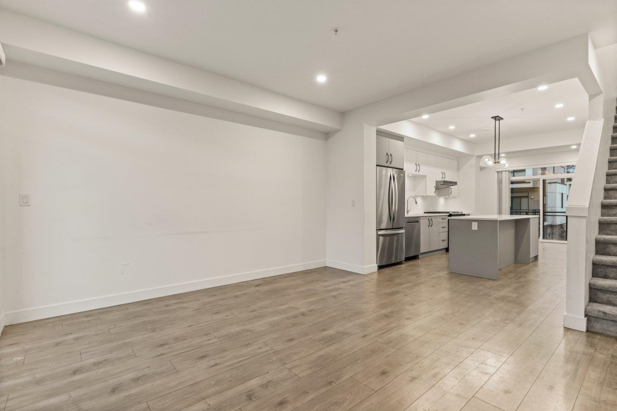 Breakfast Nook Photo of 413 46150 Thomas Road, Chilliwack, BC