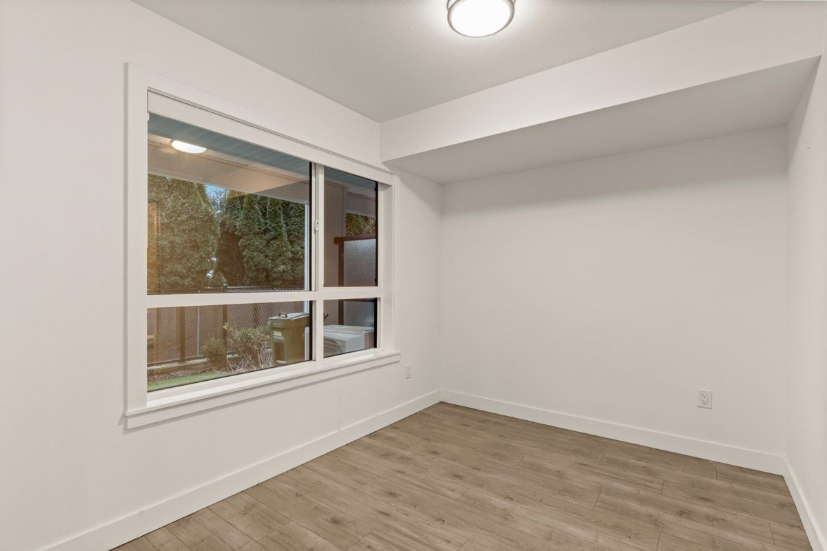 Front Yard Photo of 413 46150 Thomas Road, Chilliwack, BC