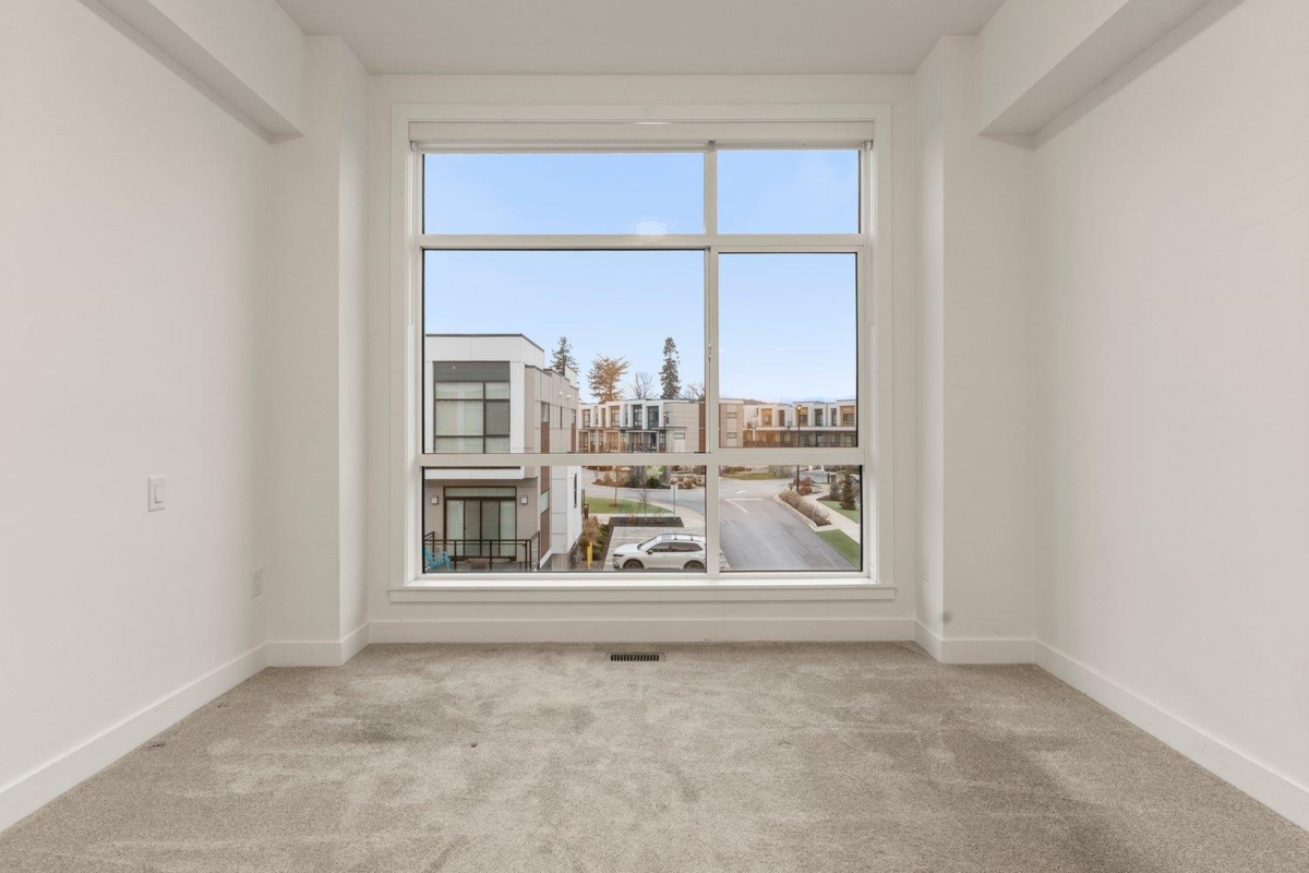 Garage Interior Photo of 413 46150 Thomas Road, Chilliwack, BC