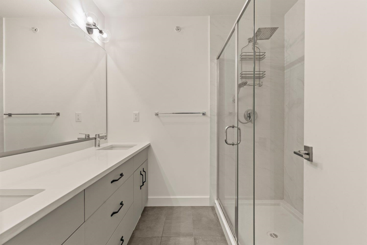 Powder Room Photo of 413 46150 Thomas Road, Chilliwack, BC