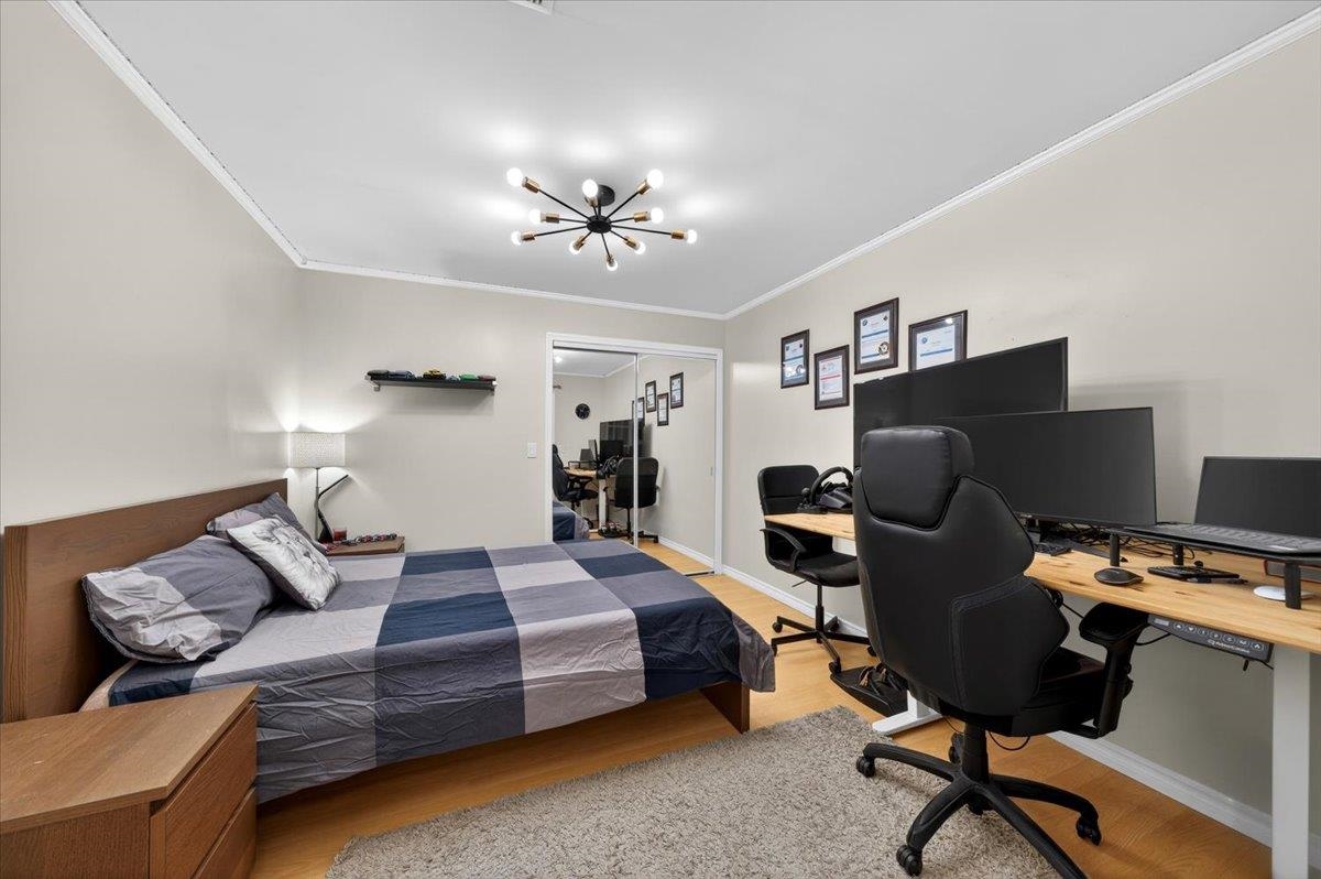 Backyard Photo of 203 1220 Falcon Drive, Coquitlam, BC