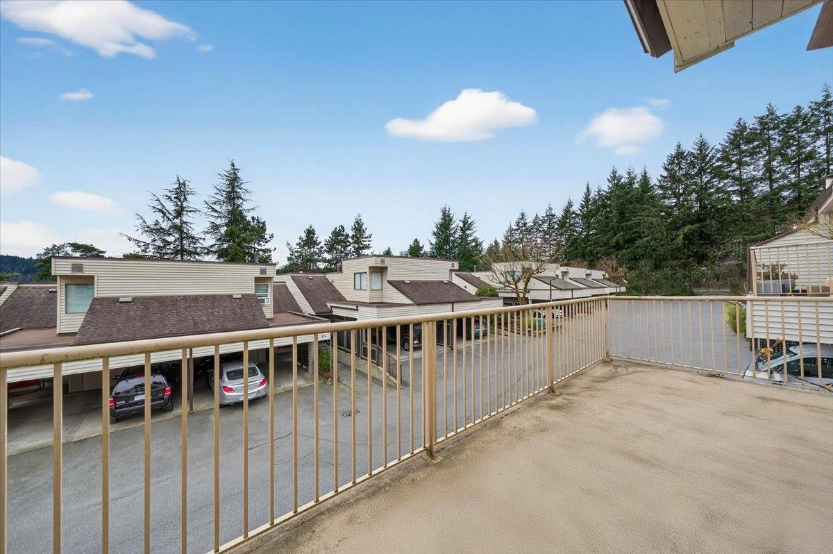 Garden / Landscaping Photo of 203 1220 Falcon Drive, Coquitlam, BC