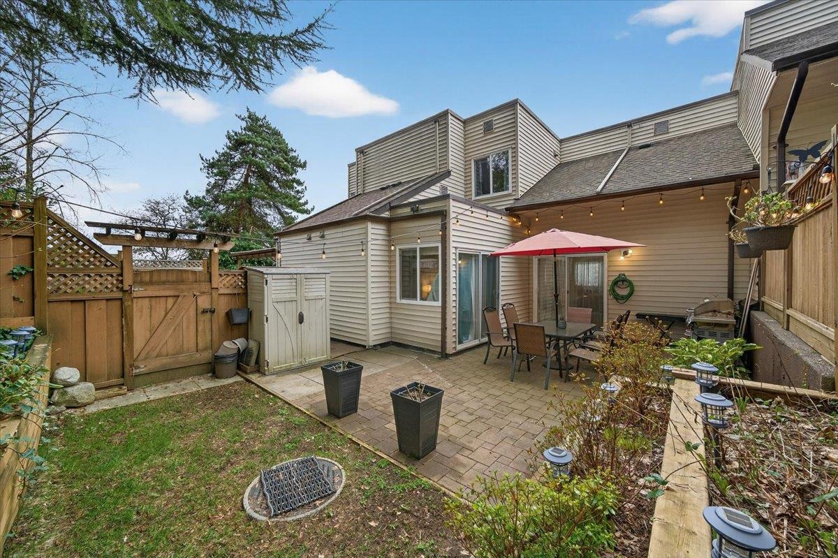 Mudroom Photo of 203 1220 Falcon Drive, Coquitlam, BC
