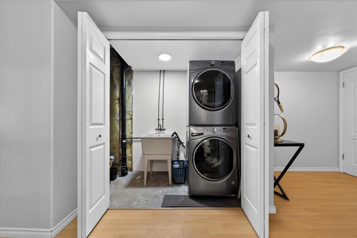 Outdoor Deck Photo of 203 1220 Falcon Drive, Coquitlam, BC