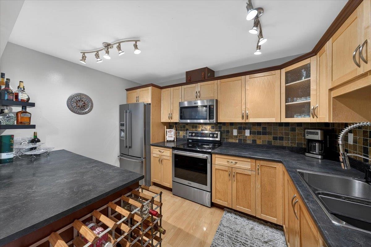 Primary Bedroom Photo of 203 1220 Falcon Drive, Coquitlam, BC