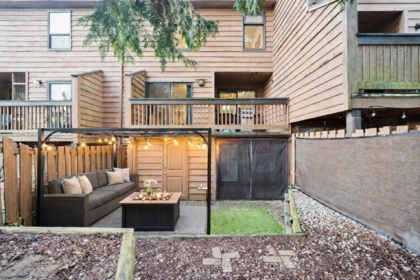 216 Cambridge Way, Port Moody, BC