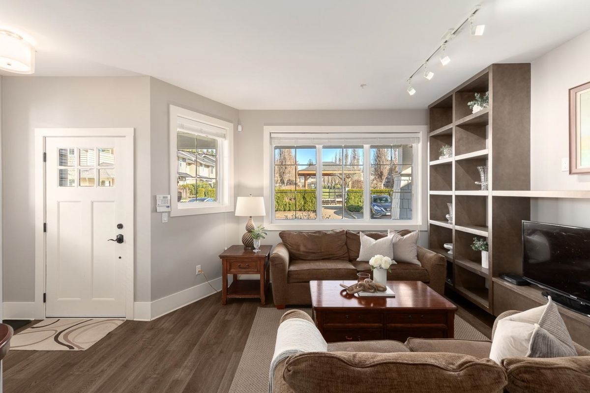 Dining Area Photo of 79 12161 237 Street, Maple Ridge, BC