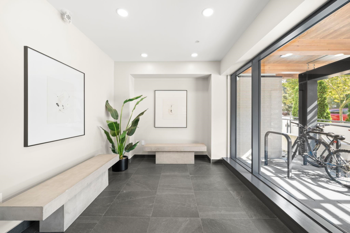 Aerial View of 605 3038 St George Street, Port Moody, BC