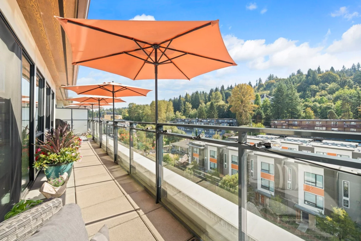 Entry Foyer Photo of 605 3038 St George Street, Port Moody, BC