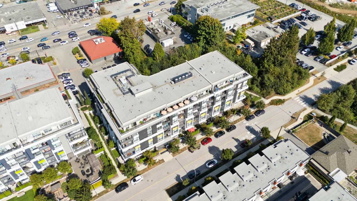 Garden / Landscaping Photo of 605 3038 St George Street, Port Moody, BC