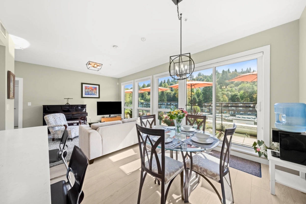 Kitchen Island Photo of 605 3038 St George Street, Port Moody, BC